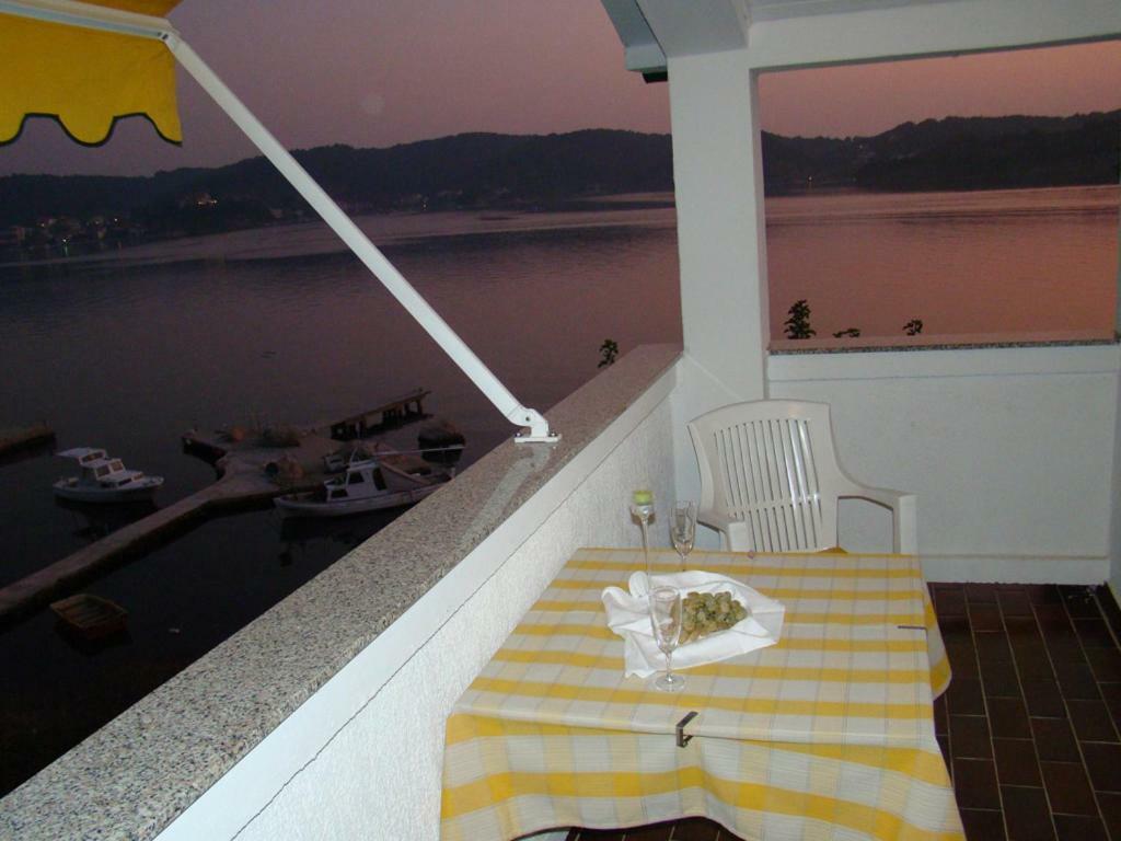Апартаменты House Subic Супетарска-Драга Экстерьер фото