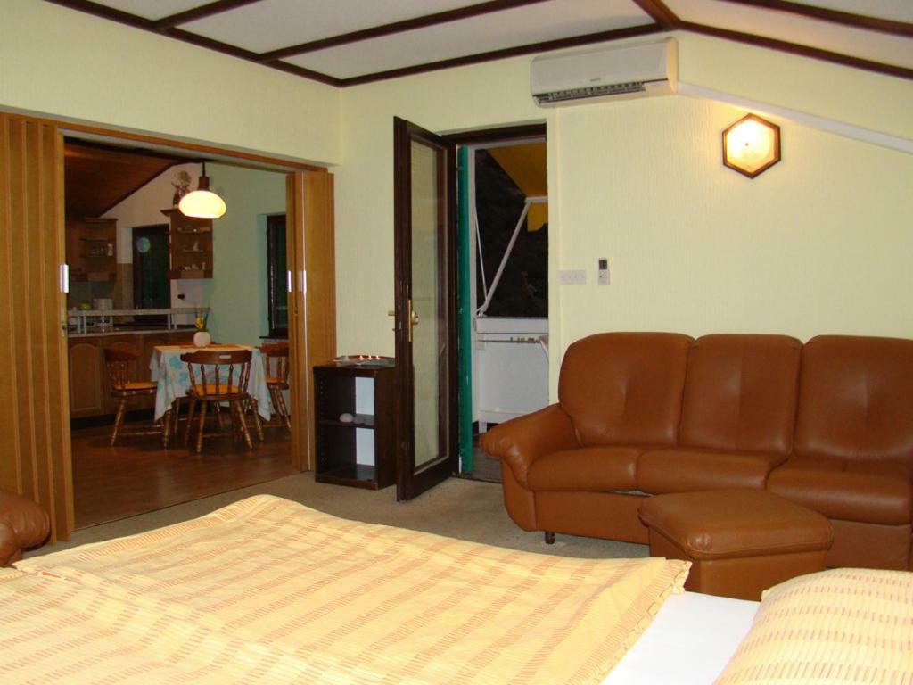 Апартаменты House Subic Супетарска-Драга Экстерьер фото